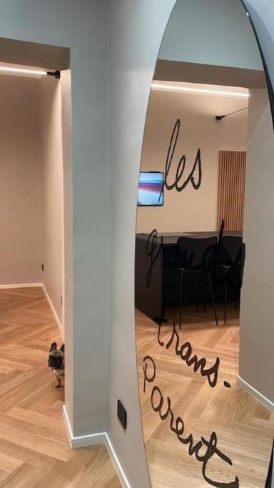 Meh Luxury Apartment City Centre Бари Екстериор снимка