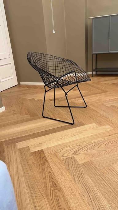 Meh Luxury Apartment City Centre Бари Екстериор снимка